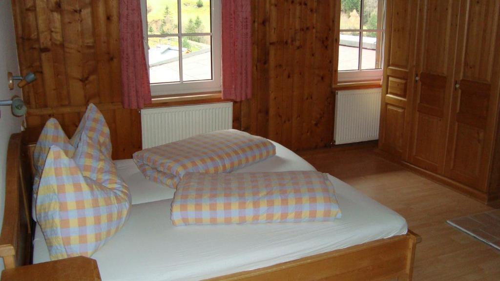 Gasthaus Falbesoner Apartment Gschnitz ห้อง รูปภาพ
